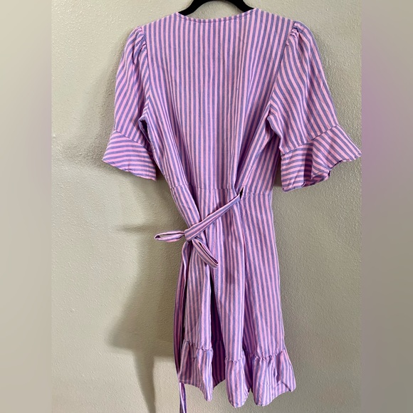 GAP Wrap Dress - Picture 2 of 3